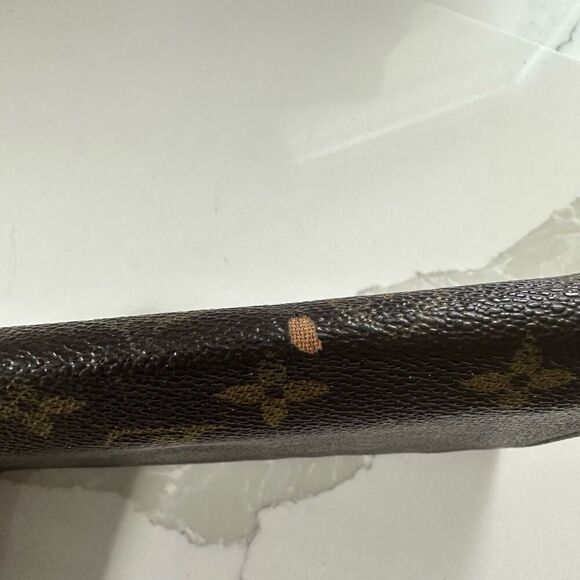 Vintage Louis Vuitton Monogram Sarah Wallet - Picture 13 of 14